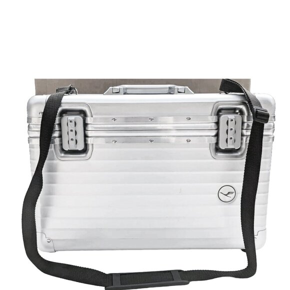 RIMOWA + LUFTHANSA + LEICA - Picture 1 of 16